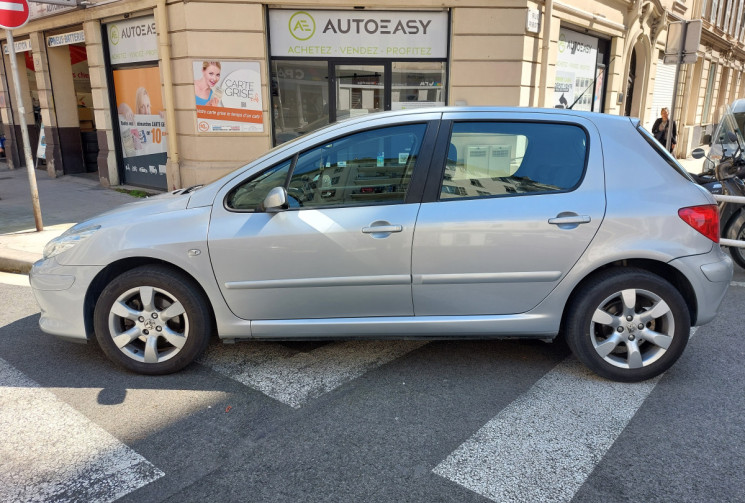 Peugeot 307 1.6 HDI 110 CH ALLURE 113000 KMS DISTRI OK
