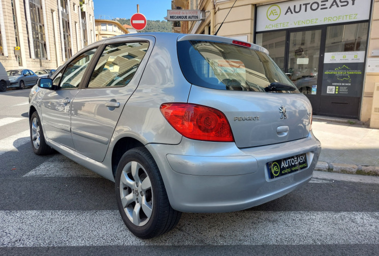 Peugeot 307 1.6 HDI 110 CH ALLURE 113000 KMS DISTRI OK