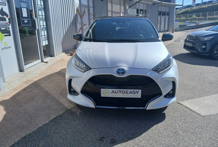 Toyota Yaris  Fab France 1.5 VVTI 12V 116 HSD Hybrid E-CVT COLLECTION