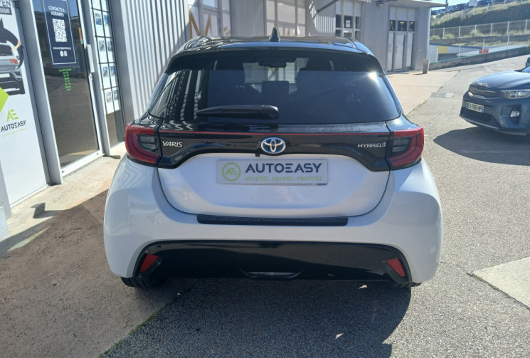 Toyota Yaris  Fab France 1.5 VVTI 12V 116 HSD Hybrid E-CVT COLLECTION