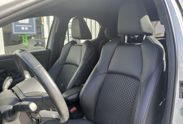 Toyota Yaris  Fab France 1.5 VVTI 12V 116 HSD Hybrid E-CVT COLLECTION