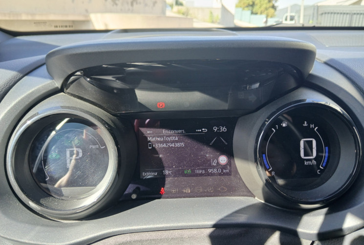 Toyota Yaris  Fab France 1.5 VVTI 12V 116 HSD Hybrid E-CVT COLLECTION