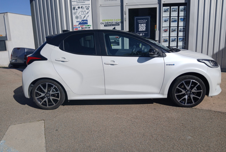 Toyota Yaris  Fab France 1.5 VVTI 12V 116 HSD Hybrid E-CVT COLLECTION