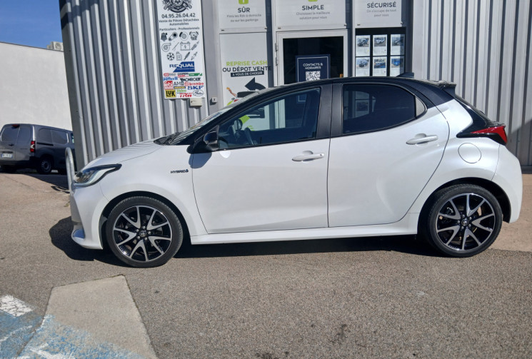 Toyota Yaris  Fab France 1.5 VVTI 12V 116 HSD Hybrid E-CVT COLLECTION