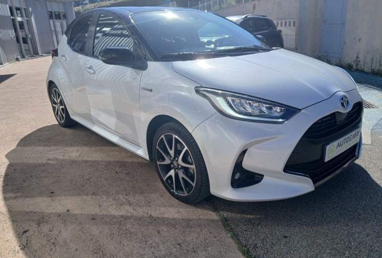 Toyota Yaris  Fab France 1.5 VVTI 12V 116 HSD Hybrid E-CVT COLLECTION
