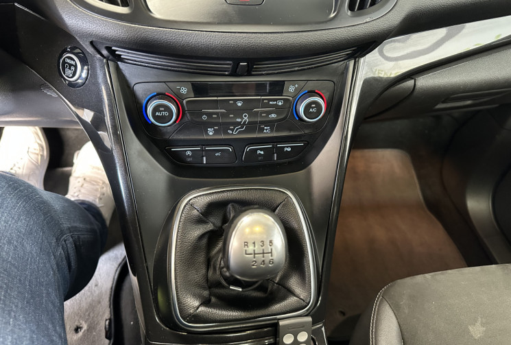 Ford Kuga 2.0 TDCi 150ch Stop&Start ST-Line 4x2