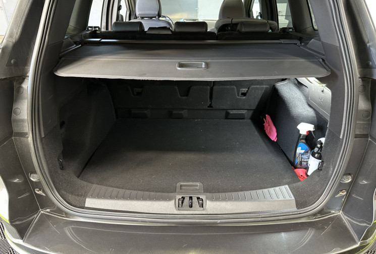 Ford Kuga 2.0 TDCi 150 ch Stop&Start ST-Line 4x2 / Garantie 6 mois MINIMUM