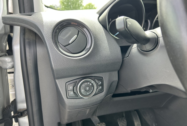 Ford Tourneo Courier Phase 2 1.5 TDCi 100 cv Titanium