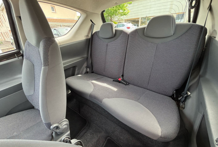 Peugeot 107 1.0 TRENDY 68 CH CLIM