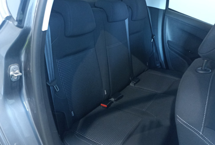 Peugeot 208 1.2 PURETECH ALLURE 82CH DISTRIBUTION NEUVE