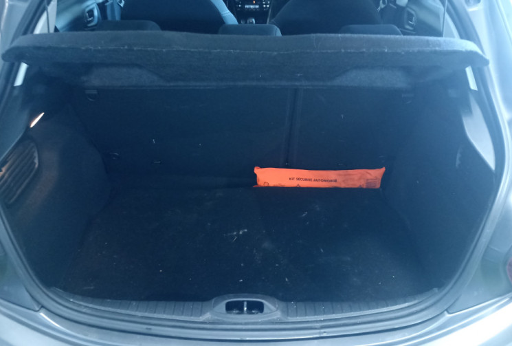 Peugeot 208 1.2 PURETECH ALLURE 82CH DISTRIBUTION NEUVE