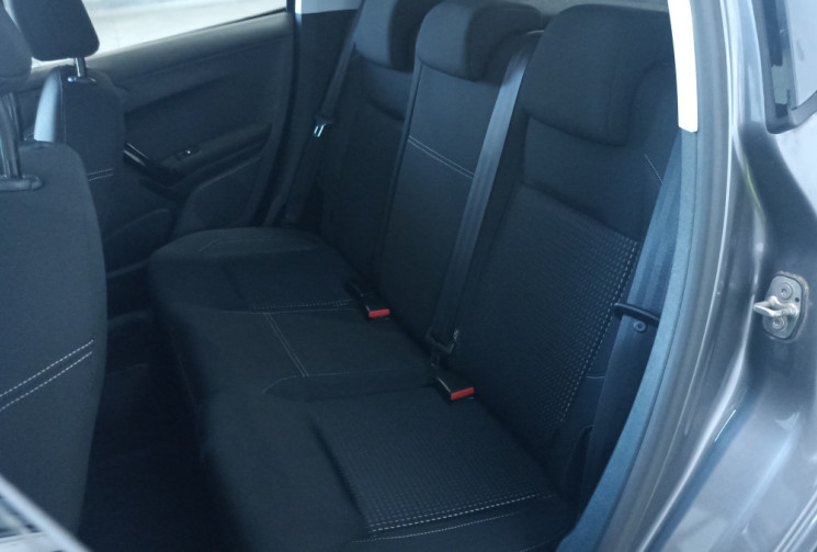Peugeot 208 1.2 PURETECH ALLURE 82CH DISTRIBUTION NEUVE