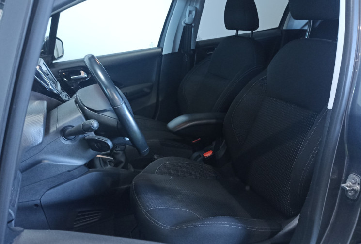 Peugeot 208 1.2 PURETECH ALLURE 82CH DISTRIBUTION NEUVE