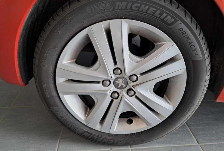 Peugeot 208 1.2 PureTech 82ch Style 5p-1ER MAIN-REVISEE-GARANTIE-