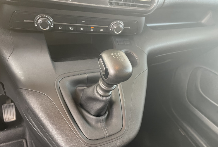 Opel COMBO LIFE XL VERSION 7 PLACES S&S 110 / ENTRETIEN OPEL + ATTELAGE