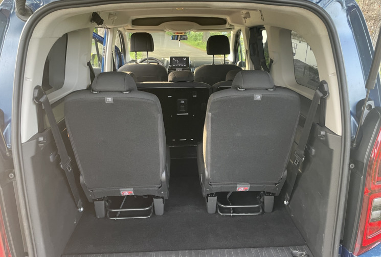 Opel COMBO LIFE XL VERSION 7 PLACES S&S 110 / ENTRETIEN OPEL + ATTELAGE