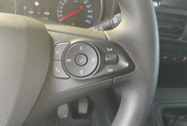 Opel COMBO LIFE XL VERSION 7 PLACES S&S 110 / ENTRETIEN OPEL + ATTELAGE