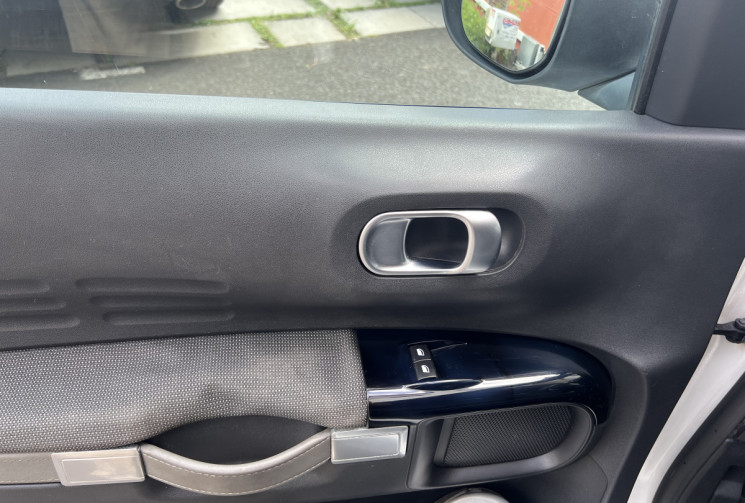 Citroën C4 CACTUS  1.6 BlueHDi 100 cv SHINE