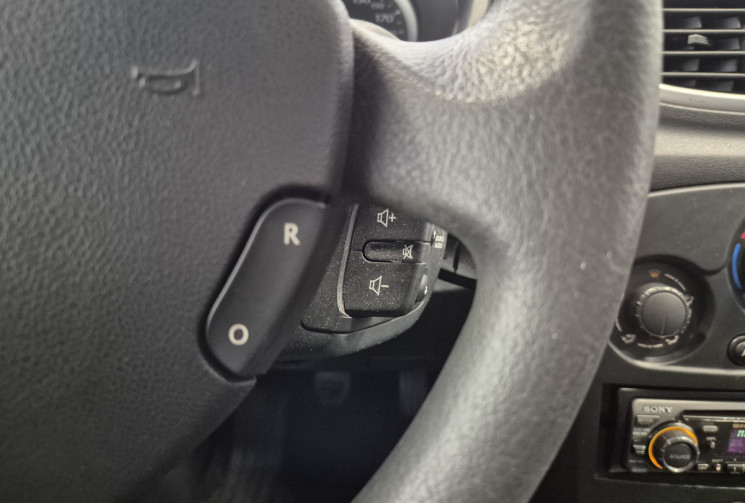 Renault Clio III 5 Portes Phase 2 1.5 dCi 70 cv Dynamique