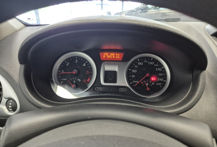 Renault Clio III 5 Portes Phase 2 1.5 dCi 70 cv Dynamique