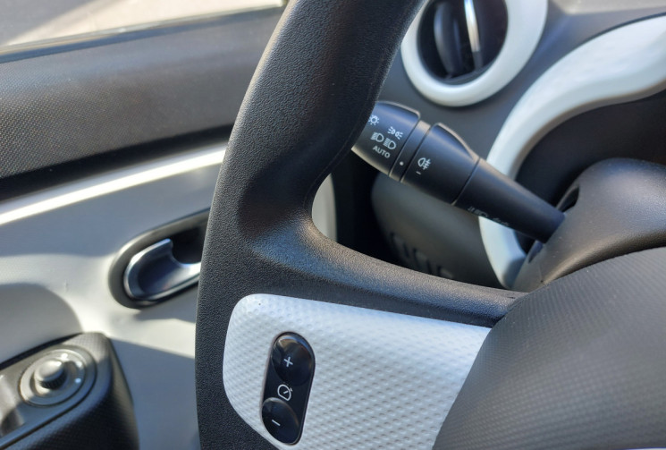 Renault Twingo III 1.0 sce 75 CH ZEN