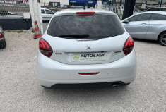 Peugeot 208 (2) 1.2 PURETECH 110 Ch S&S GT LINE * DISTRIBUTION NEUVE PEUGEOT * CAMERA * CARPLAY