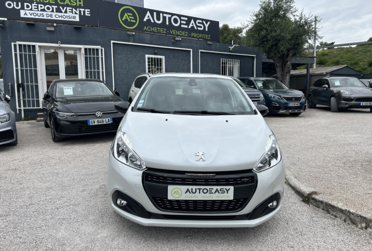Peugeot 208 (2) 1.2 PURETECH 110 Ch S&S GT LINE * DISTRIBUTION NEUVE PEUGEOT * CAMERA * CARPLAY