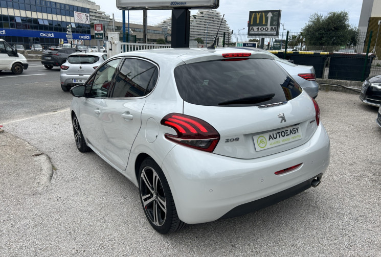 Peugeot 208 (2) 1.2 PURETECH 110 Ch S&S GT LINE * DISTRIBUTION NEUVE PEUGEOT * CAMERA * CARPLAY