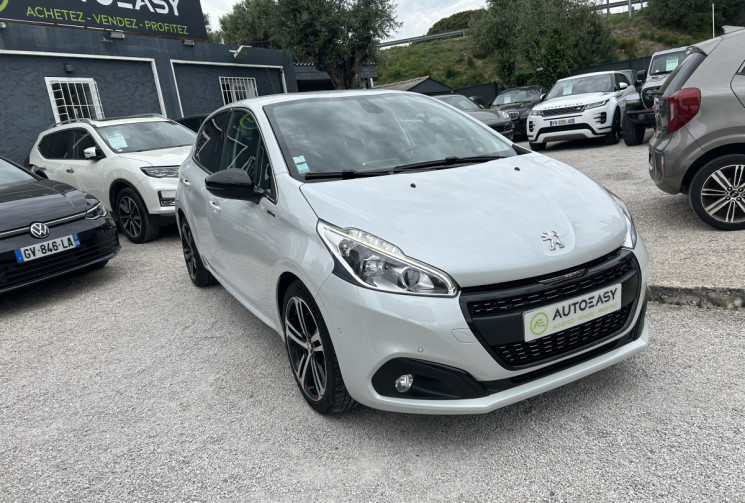 Peugeot 208 (2) 1.2 PURETECH 110 Ch S&S GT LINE * DISTRIBUTION NEUVE PEUGEOT * CAMERA * CARPLAY