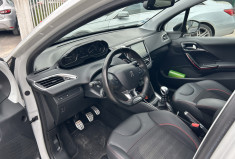 Peugeot 208 (2) 1.2 PURETECH 110 Ch S&S GT LINE * DISTRIBUTION NEUVE PEUGEOT * CAMERA * CARPLAY