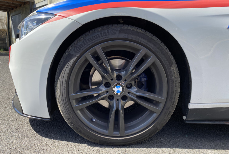 BMW Série 3  (F30) LCI 318i 1.5 136 cv
