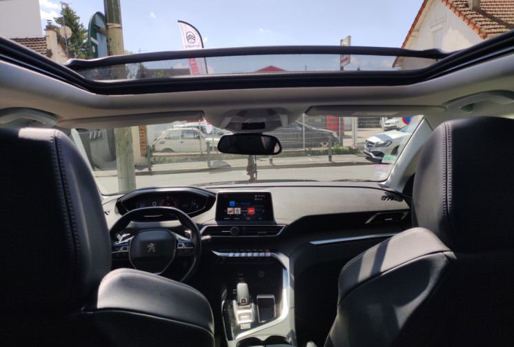 Peugeot 3008 II /  1.2  / EAT8  130 cv Boîte auto
