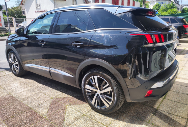Peugeot 3008 II /  1.2  / EAT8  130 cv Boîte auto