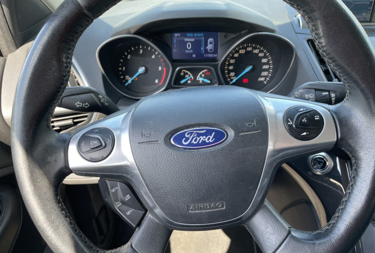Ford Kuga 2.0 TDCi 140 CV TITANIUM 