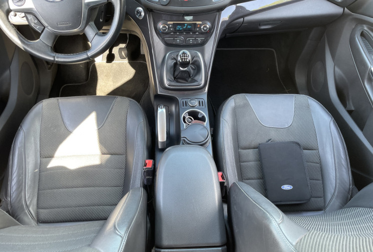 Ford Kuga 2.0 TDCi 140 CV TITANIUM 