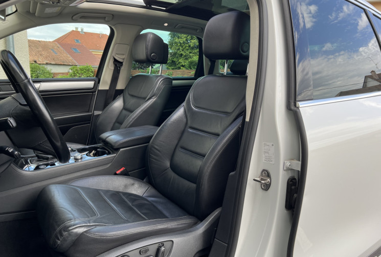Volkswagen Touareg Phase 2 CARAT 3.0 V6 BlueMotion Terrain Tech 262 CH BVA