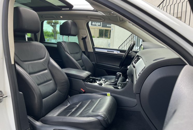 Volkswagen Touareg Phase 2 CARAT 3.0 V6 BlueMotion Terrain Tech 262 CH BVA