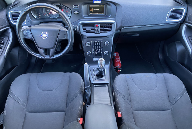 Volvo V40 D2  115 CV BUSINESS 125000KM  GARANTIE 12 MOIS 