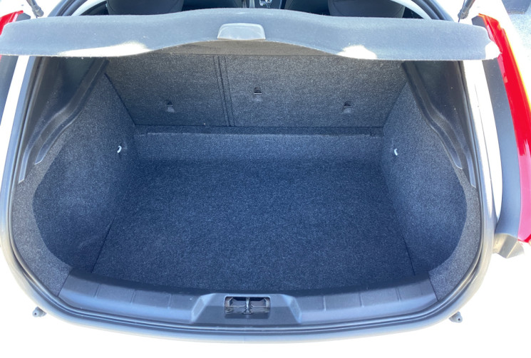 Volvo V40 D2  115 CV BUSINESS 125000KM  GARANTIE 12 MOIS 