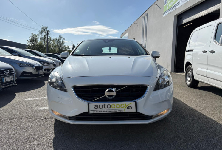 Volvo V40 D2  115 CV BUSINESS 125000KM  GARANTIE 12 MOIS 