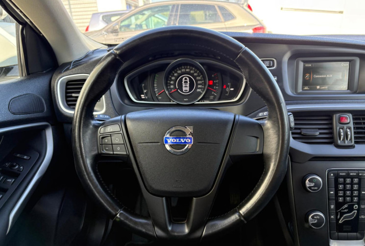 Volvo V40 D2  115 CV BUSINESS 125000KM  GARANTIE 12 MOIS 