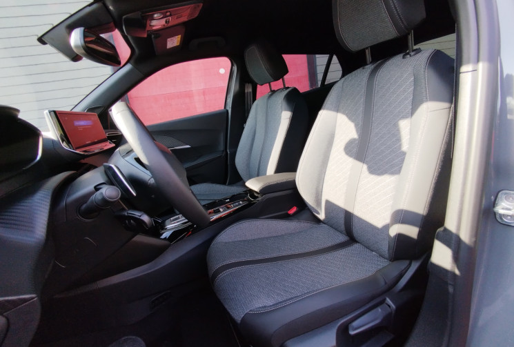Peugeot 2008 II 1.2 Hybrid 136 E-DCS6 Allure *NEUF*