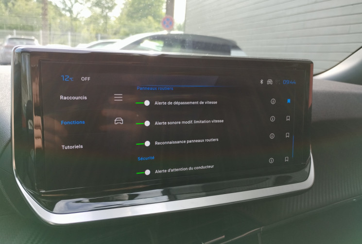 Peugeot 2008 II 1.2 Hybrid 136 E-DCS6 Allure *NEUF*