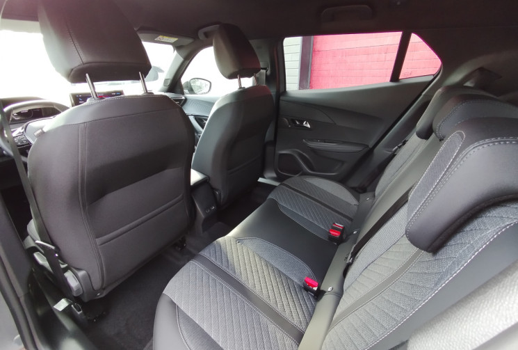 Peugeot 2008 II 1.2 Hybrid 136 E-DCS6 Allure *NEUF*