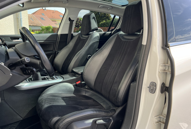 Peugeot 308 II (T9) 1.6 e-HDi S&S 115CH FÉLINE