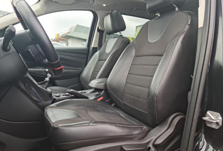 Ford Kuga 2.0 tdci140 ch titanium 