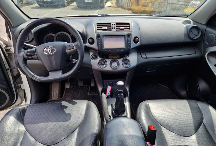 Toyota RAV4 D4D 150CV LIMITED EDITION 4X4