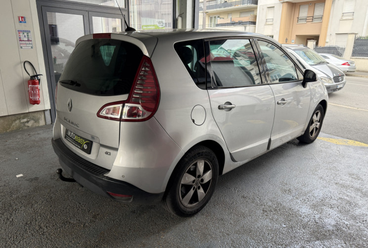 Renault Scénic III 1.5 DCi 105 DINAMIQUE 