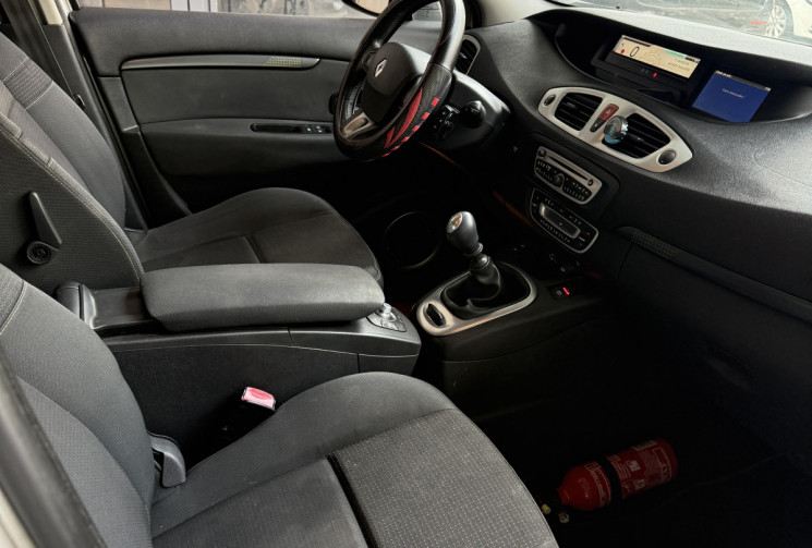 Renault Scénic III 1.5 DCi 105 DINAMIQUE 