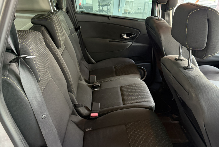 Renault Scénic III 1.5 DCi 105 DINAMIQUE 